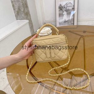 Cross Body Lengge Chain Box Bag 2024 Neue Mode Mini Mund Red Ins Sollile Diagonal H240403