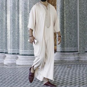 イスラム教徒のファッションイスラム衣類Kurta Men Jubba Thobes Arabic Kaftan Abaya Long Robes Djellaba Homme Eid Ramadan Prayer Dress 240329