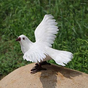 Parti Dekorasyonu 19 21 12cm yüksek kaliteli düğün güverleri beyaz gri yapay tüy kuşları pençe ile dekoratif sahte kuş için DIY için