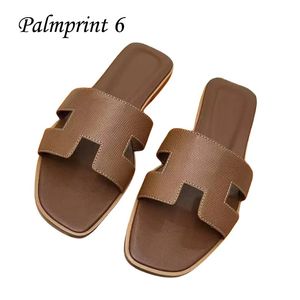 TOP Quality Designer sandal lady Outwear Leisure Vacation beach slides flat bottom Slippers fashion Genuine Leather Slippers for Women