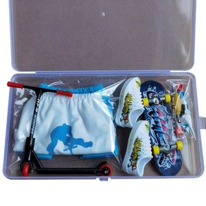 Finger Scooter with Pants Shoes T-shirt Mini Skateboard Finger Toy Set Party Favor For Finger Training Birthday Present