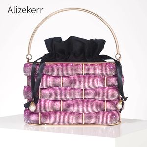 Alizekerr Woven Clutch Bag Boutique tog examen med flerfärgad kristall ihålig metallförläpningar och handväskor bröllop 240328