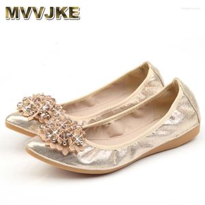 Casual Shoes MVVJKE Spring Women Folding Flats 2024 Handgjorda blommor strassspetsade tå solid mjuk balett E099