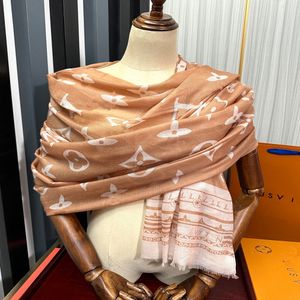 Weiche Touch warme Wraps mit Tags Marke Designer -Schals für Frauen Frauen vier Staffel Schal -Brief Schals