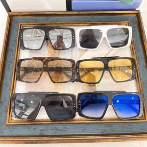2024 Modna moda luksusowy projektant Nowe okulary przeciwsłoneczne dla mężczyzn i kobiet w stylu domowym ins Tidy Plate Wind Glass Proof Network Red Teame 1369