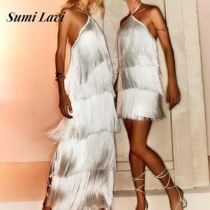 Casual Dresses Elegant Sexy Off Shoulder Solid Kort klänning 2024 Ärmlös skiktad Tassel Mini Fashion High Midist Club Party