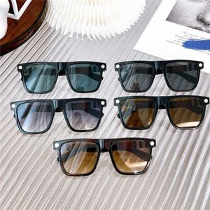 High quality fashionable sunglasses 10% OFF Luxury Designer New Men's and Women's Sunglasses 20% Off year old fashion box