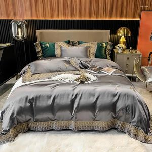 Sängkläder uppsättningar 1400TC mjuk silk bomullsuppsättning broderi sängkläder grön silver röd täcke täcke platt plantor kudde