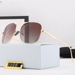 Principais óculos de sol de luxo lentes polarizador designer feminino masculino de metal com aros de ar -com ar livre de metal nos templos polidos de metal com copos de elite