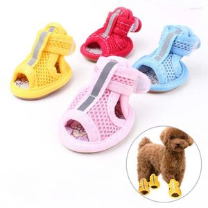 Abbigliamento per cani 4pcs/set di scarpe estive non slip rosa sandali traspiranti per calzini per animali domestici per cagnolini sneaker da gatto cucciolo