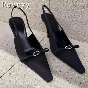 Scarpe eleganti neri raso ronsone nodo a fiocrro