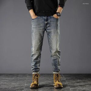 メンズジーンズストリートウェアの男性スリムストレートヒップホップスクラッチビンテージ高品質のストレッチ服デニムズボンの男性homme