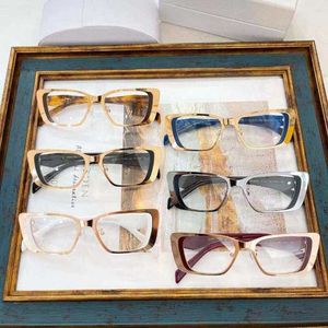 2024 Designer Moda Novo designer de luxo Os óculos de sol da família P Glasses ópticas de quadro artístico personalizado PR84WV Lente plana casual masculina pode corresponder