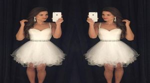 2019 Little White Homecoming Vestres Spaghetti tiras com miçangas vestidos de cocktail de tule vestidos de festa de festa para mulheres 8809260