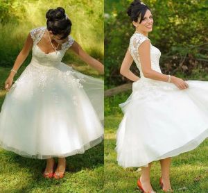 Dresses Country Wedding Dresses Tea Length Aline Bridal Gowns Elegant Major Covered Botton Short Sleeve Sweetheart Wedding Reception Dres