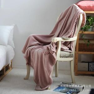 Decken Ankunft Pom Decke werfen solide weiche Fleece Pompom Ränder für Couch Bettsofa Home Quasten gemütlichen Flanellstuhl