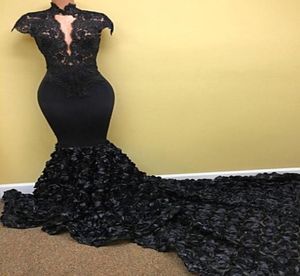 High Neck Black 2K17 Prom Dresses Long Cap ärmar 3d blommor Flowers spets Lång sjöjungfru aftonklänningar Sexig öppen front formell parti 7517286