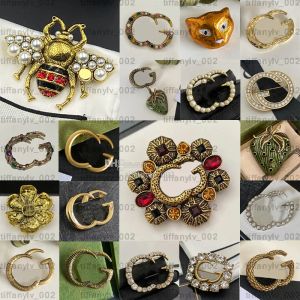 Üstler GG Tasarımcı Broşlar Bayan Erkek Arı Pimleri Broşlar Aksesuarlar Tasarımcı Pin Elbise Pimleri Lady Spesifikasyonları Lüks Vintage Jewelry