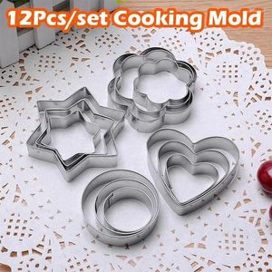 Pişirme Kalıpları 12 PCS/Setler DIY kalıp kalp Yuvarlak çiçek şekli kesici kalıp mutfak aksesuarları paslanmaz çelik kurabiye bisküvi aletleri