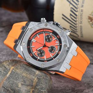 35 A Unique P Standing DH Business and Leisure 6-pin Silicone Tape Multifunctional Men's Watch