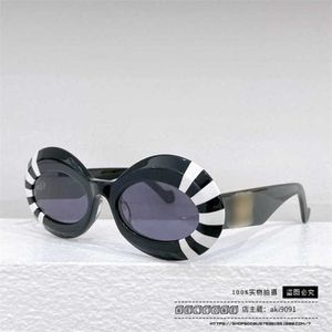 2024 Designers principais designer de luxo Novo luo yijia Óculos de sol Mesh de moldura redonda Red insa o mesmo estilo de óculos de sol personalizados e elegantes LW40091