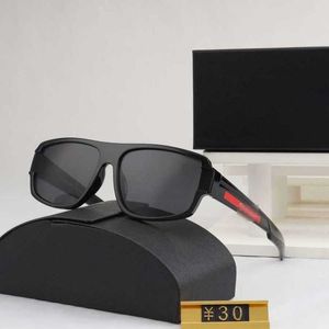 2024 Designer Fashion Luxury Designer Sun occhiali da sole New P Famiglia ad alta definizione UV Omplani sport unisex