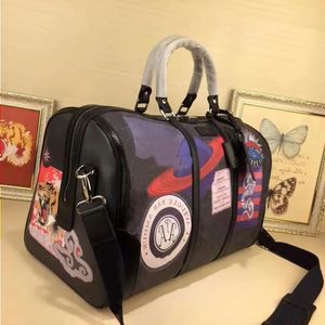 Torebki unisex projektanci plecaków torby sportowe Travel Travel Messenger Designer skórzana torba na ramię Hsjrr