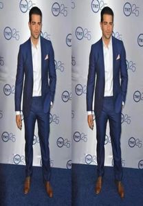 Billig Royal Blue Slim Fit Wedding Tuxedo für Bräutigam Exquisite Herren Party Anzüge Herren formelle Prom -Anzüge Bräutigam Kleidung