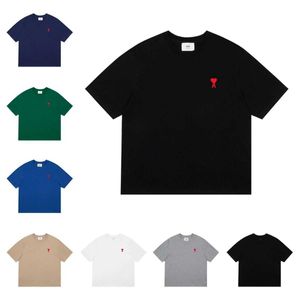 Men's T-shirts New Mini Love Embroidered T-shirt Summer Mens and Womens Loose Casual Pure Cotton Short Sleeved Designer