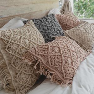 Pillow Rectangle Pillowcase S Chair Sofa Aesthetic Luxury Living Room Modern Hugging Bohemian Cojines Home Decorations