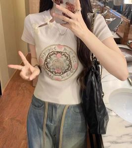 新しい中国スタイルのディスクバックル重工業刺繍半袖Tシャツ女性2024夏の新しいスリムなクロップドトップ