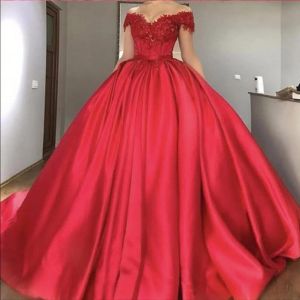 Kleider plus Größe Ballkleid Prom Kleider von den Schulterspitzen Applikationen Satin rot funkelnde Abendkleider formelle Kleider