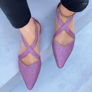 Sıradan Ayakkabı Kadınlar Düz 2024 Moda Saçlı Ayak Parçası Çapraz Pullu Artı Boyutu Kadın Loafers Buckle Lady Flats