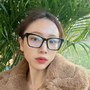 High quality fashionable New luxury designer sunglasses models of home anti blue light glasses a plain face and black frame can paired with myopia BB02100 for women