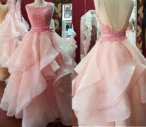 Scollo scollo Abiti da ballo aline con appliques in pizzo in rilievo arruffato cristalli di organza abiti a sfera rosa abiti da sera Vestidos de G6591781