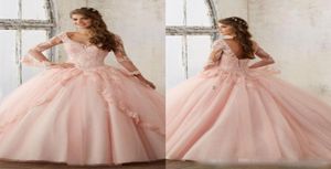 Baby rosa blå quinceanera klänningar 2017 spets långärmad vneck maskerad kulklänningar söt 16 prinsessan tävling för flickor 6954662