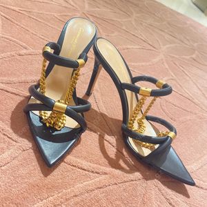 Cirkulär ankelband 8,5 cm stiletto hälen sandaler gianvito rossi metallkedja dekoration smal band gata stil kvinnors lyxdesigners sandaler tofflor med låda