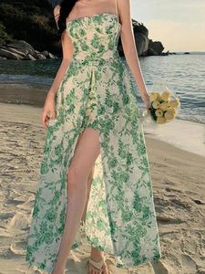 Women's Tracksuits French 2024 Women Green Embroidery Printed Backless Split Slip Dresses And High Waist Shorts Suit Summer Vacation