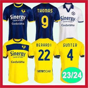 23/24 Hellas Verona Maglie da calcio fchrustiche Henry Verdi Lasagna Tameze Doig 120 ° Anniversario Shirt da calcio 2023 2024 UNIFICHE UNIMI MAILLOTS DE FUTOL ALLO 3 °