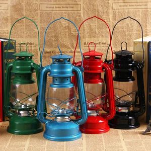 Candle Holders Old Style Retro Kerosene Lamp Portable Outdoor Camping Metal Glass Horse Creative Home Decoration