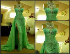 2019 High Collar Emerald Green Afton Dresses With Crystal Diamond Arabic Prom Gowns Long Spets Sexig Side Slit Dubai Evening Dress1248351