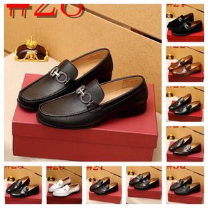 40 Style Mocassin Masculino 21SS Summer Man Buty Buty swobodne mokasyny Mężczyźni oddychający siatkowy poślizg na samochodach buty do jazdy samochodem Moccasin Flats