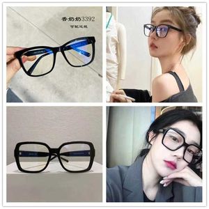 2024 TOP DESIGNERS Nya lyxdesigner Solglasögon Hot Style Rekommendation Xiangnanjias 3392 Plain Mirror 5408 Plate Frame Can Pared med glasögon
