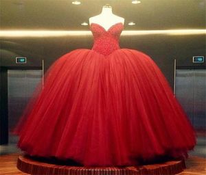 Röd älskling bollklänning prom klänningar topp pärlor tyll multi lager aftonklänning skräddarsydd puffy formell fest klänning kvinnor vesti8595578