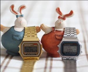 Timelimited S antikbordshandel med tunt ark Metallisk silverguld Elektronisk klockälskare Watches Retro Nouveau Riche 5234360