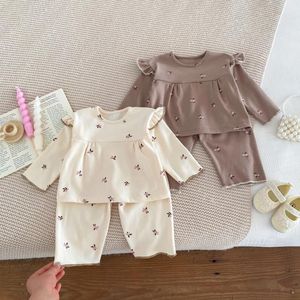 Roupas conjuntos de moda Ig Roubo Roubo Baby Pijamas Boy Girl Girl Cherry Print Sleeves Camisa Camisa Dongueira Duas peças Conjunto de 0-2 anos