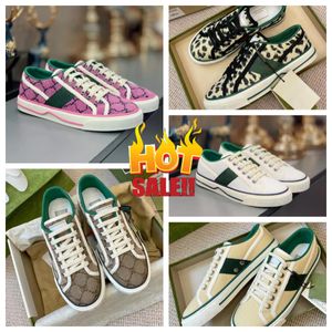 Tennis 1977 Canvas Casual shoes Designer Women Shoe Italy Green And Red White Web Stripe Rubber Sole for Stretch Cotton Low platform Top Men Sneaker