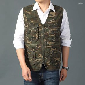 Jaktjackor Summer Men's Multi-Pocket Camouflage Vest Multifunktionell utomhus Sportvandring Reporter Pographer Sleeveless Jacket