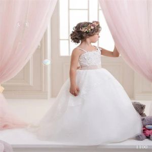 Dresses Arabic 2017 Floral Lace Flower Girl Dresses Ball Gowns Child Pageant Dresses Long Train Beautiful Little Kids FlowerGirl Dress For