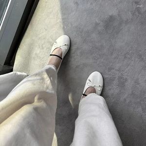 Sıradan Ayakkabı Ippeum Bale Flats Kadınlar 2024 Yaz Beyaz Balerin Mary Janes deri baller femme chaussure